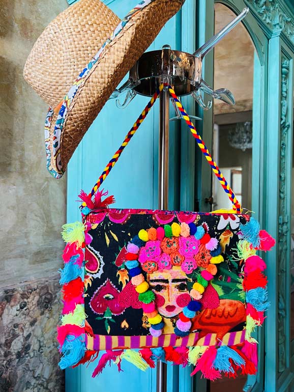 BV238_FLAMINGO_ONE_SIZE-1